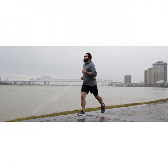 Часы Garmin Forerunner 45S белые