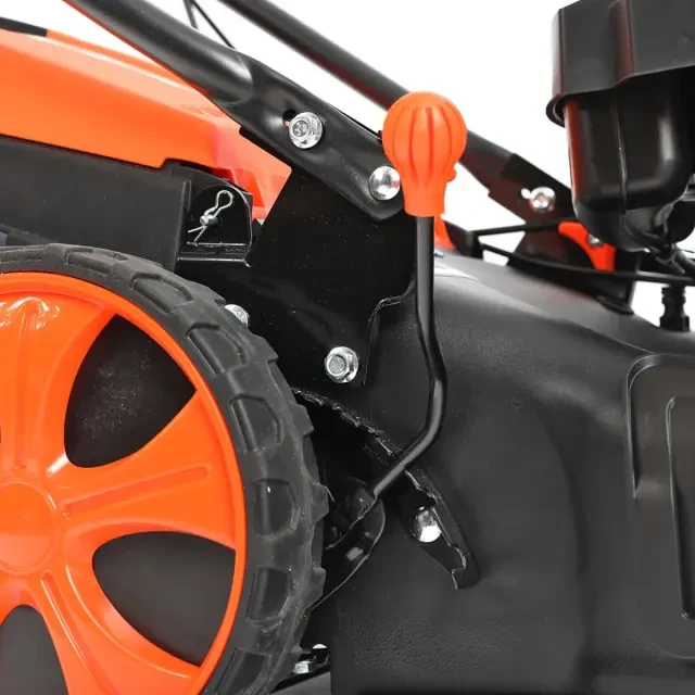 Бензиновая газонокосилка самоходная Patriot PT 47BS Бензиновая газонокосилка самоходная Patriot PT 47BS