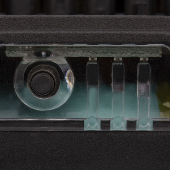 Батарея аккумуляторная IB-18-4.0, 18 В, 4.0 Ач Denzel Батарея аккумуляторная IB-18-4.0, 18 В, 4.0 Ач Denzel