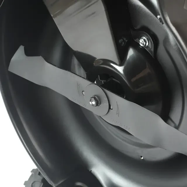 Бензиновая газонокосилка самоходная Patriot PT 47 LS Бензиновая газонокосилка самоходная Patriot PT 47 LS