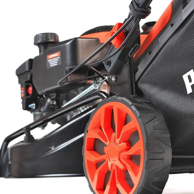 Бензиновая газонокосилка самоходная Patriot PT 46 S Бензиновая газонокосилка самоходная Patriot PT 46 S