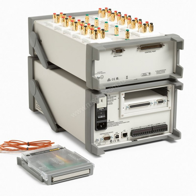 Прецизионный калибратор температуры Fluke 1586A/1HC 220 Прецизионный калибратор температуры Fluke 1586A/1HC 220