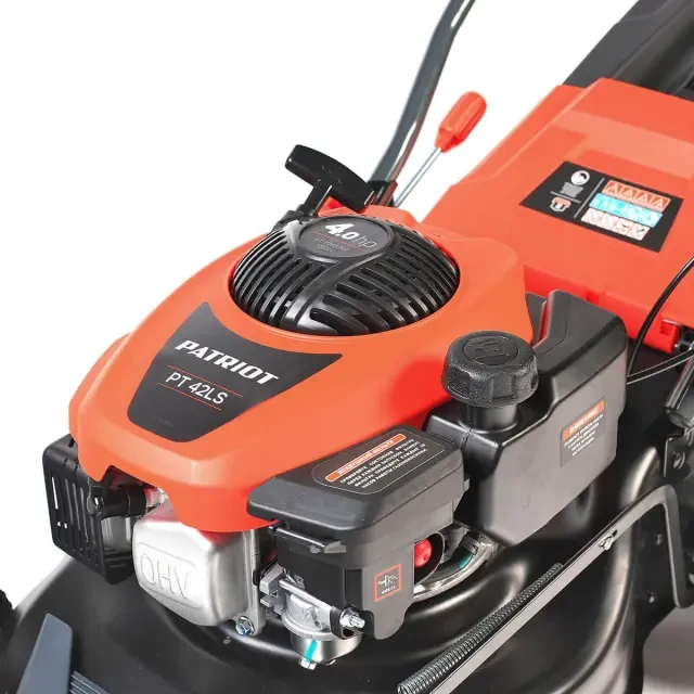 Бензиновая газонокосилка самоходная Patriot PT 42 LS Бензиновая газонокосилка самоходная Patriot PT 42 LS