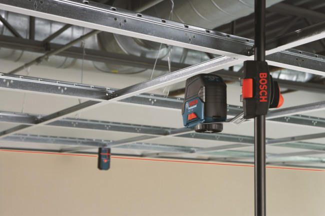 Лазерный нивелир Bosch GCL 2-15G + RM1 + BM3 + кейс (0.601.066.J00) Лазерный нивелир Bosch GCL 2-15G + RM1 + BM3 + кейс (0.601.066.J00)
